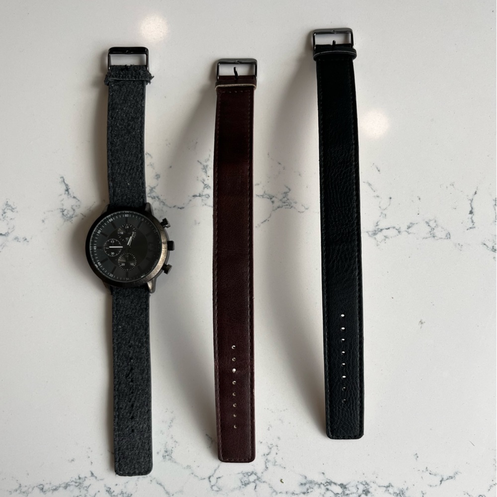 Watch with extra bands